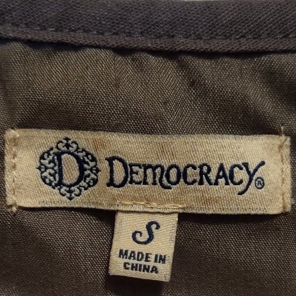 Democracy Jacket/Sweater - Picture 10 of 13